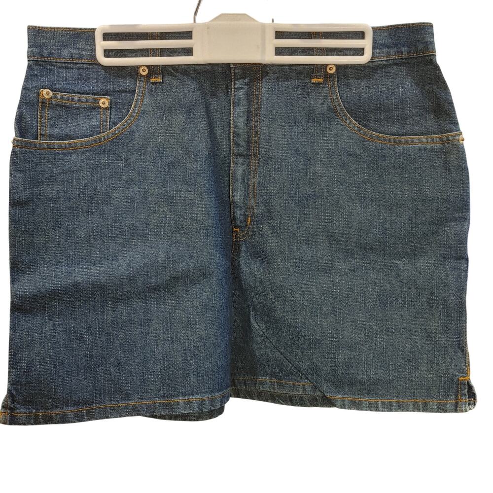 Haltson Jean Wear Women's 14 Dark Washed Navy Blue Denim Mom Shorts